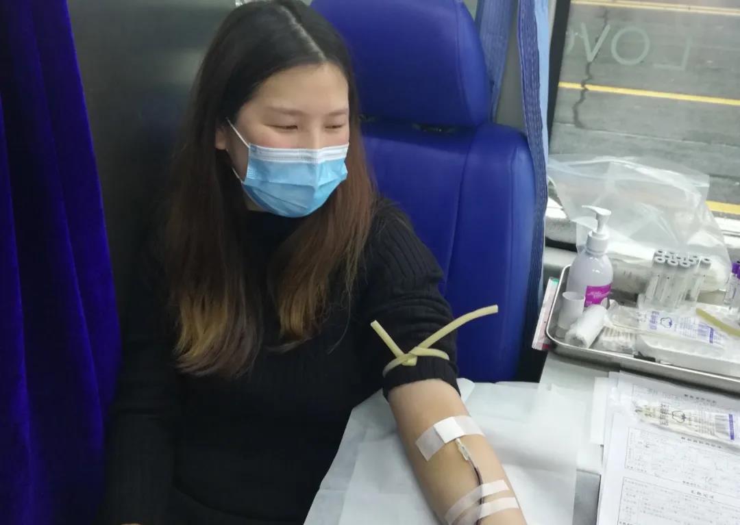 爱心献血,温暖中国,湖南万达在行动!