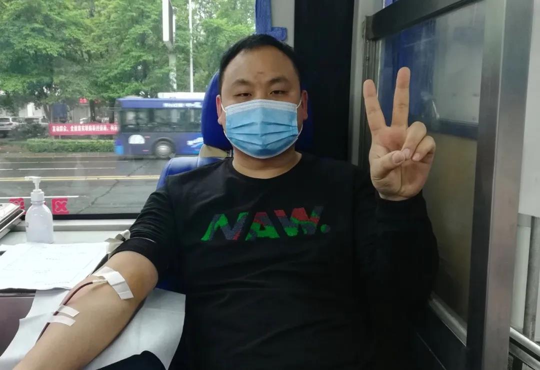 爱心献血,温暖中国,湖南万达在行动!