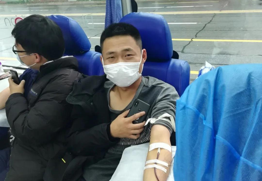 爱心献血,温暖中国,湖南万达在行动!